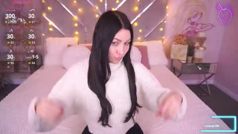 elisevelour online show from January 11, 2:00 pm