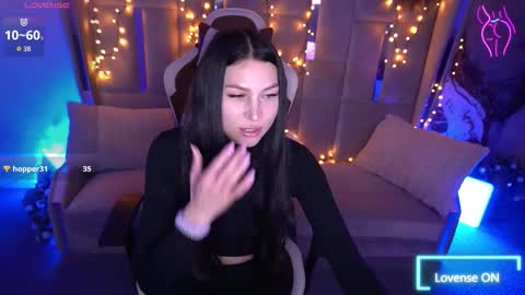 elisevelour online show from February 12, 2:12 pm