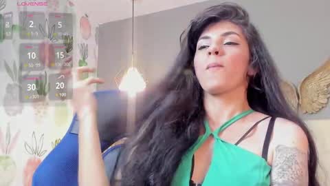 E L I S S A online show from December 20, 7:28 pm