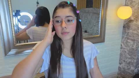 Snapshot of elisvega chatting on February 26, 7:35 pm elisvega online show from February 26, 7:35 pm