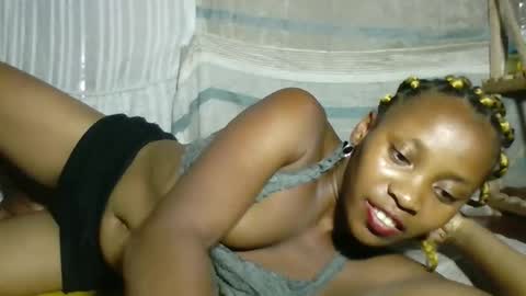 elita12010 online show from March 15, 11:49 am