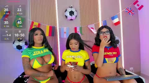 Snapshot of elite_gs chatting on June 7, 10:46 pm Sasha Ciara Stephany online show from June 7, 10:46 pm