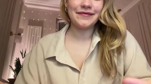 Stephanie online show from February 27, 7:36 pm