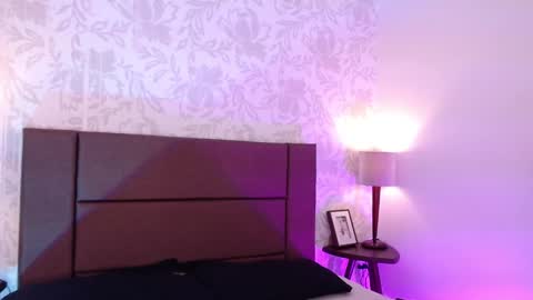 Eliza online show from January 29, 7:22 pm