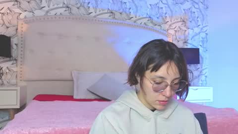 Eliza online show from March 22, 7:28 pm