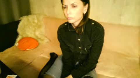 Elizabethangel online show from September 16, 2:45 am