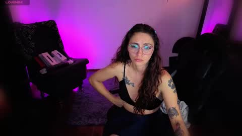 Snapshot of elizabeht_911 chatting on September 15, 3:39 am elizabeht_911 online show from September 15, 3:39 am