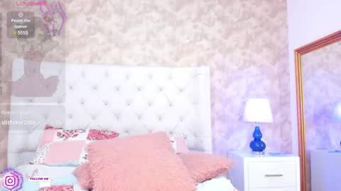 Elizabet Taylor online show from January 11, 7:05 pm