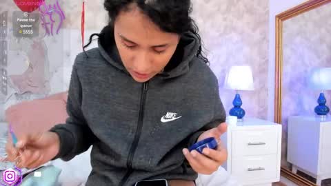 Elizabet Taylor online show from February 23, 11:11 am