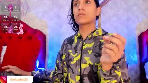 Elizabet Taylor online show from December 17, 1:28 pm