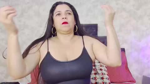 Elizabeth online show from January 11, 8:58 pm