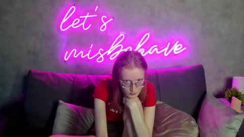 Snapshot of elizabeth_harpper chatting on February 1, 11:10 am Elizabeth online show from February 1, 11:10 am