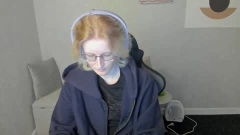 Snapshot of elizabeth_harpper chatting on September 13, 8:14 am Elizabeth online show from September 13, 8:14 am