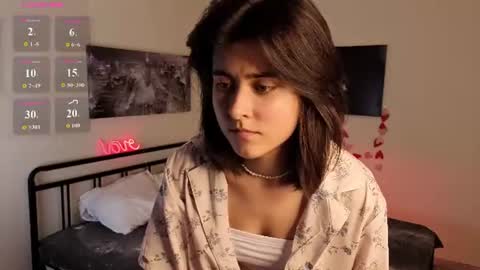 Snapshot of elizabeth_harris_ chatting on July 23, 5:11 pm Malena online show from July 23, 5:11 pm
