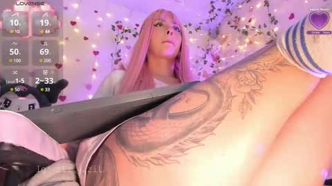    Independent Model online show from February 23, 2:07 am