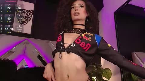 Snapshot of elizabeth_jones_01 chatting on March 3, 4:40 am Eli online show from March 3, 4:40 am