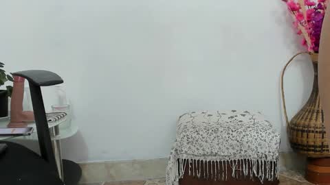 Elizabeth Mathure online show from October 9, 7:50 am