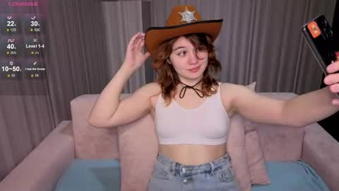 Elizabeth online show from May 1, 8:02 pm