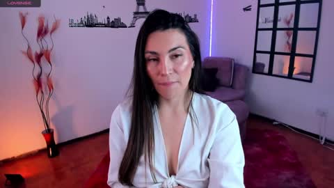 Elizabeth online show from February 27, 6:42 pm