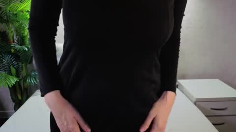 Elizabeth online show from March 10, 8:30 am