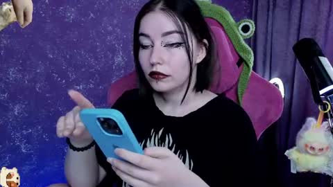 Snapshot of elizabethflowerr chatting on July 14, 2:05 am Eli online show from July 14, 2:05 am