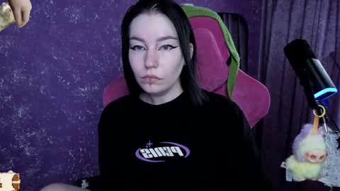 Snapshot of elizabethflowerr chatting on July 27, 3:02 am Eli online show from July 27, 3:02 am