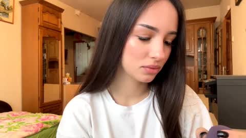 Snapshot of elizabethrabin chatting on November 24, 10:26 am Mia online show from November 24, 10:26 am