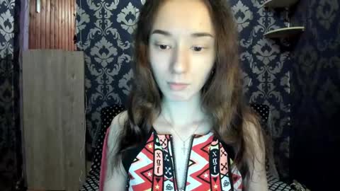 elizabethrice online show from December 15, 8:04 pm