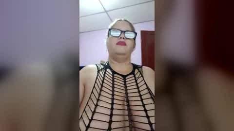 Elizabeth online show from June 29, 1:44 pm