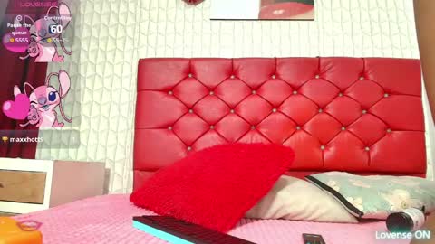 Snapshot of elizabetth_roman chatting on April 30, 8:57 pm elizabetth_roman online show from April 30, 8:57 pm