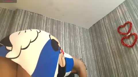Snapshot of elizabetth_roman chatting on May 28, 3:09 pm elizabetth_roman online show from May 28, 3:09 pm