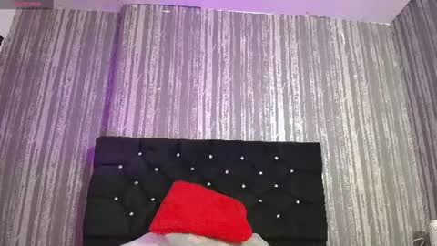 Snapshot of elizabetth_roman chatting on June 22, 2:36 pm elizabetth_roman online show from June 22, 2:36 pm