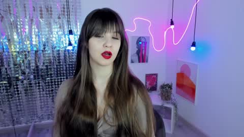 Eliza online show from February 7, 7:27 pm