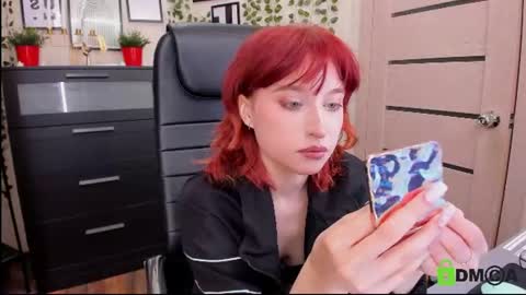 Snapshot of elizanik chatting on July 23, 11:24 pm Eliza online show from July 23, 11:24 pm