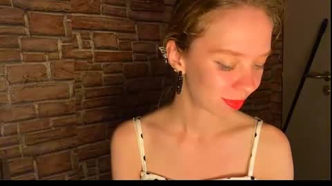 Eliza online show from July 15, 6:35 pm