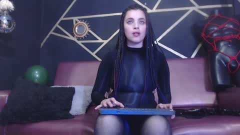   online show from December 11, 10:27 pm