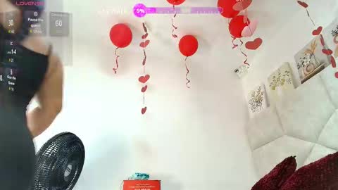 Snapshot of elizawiliamst chatting on February 25, 11:53 am Eliza online show from February 25, 11:53 am