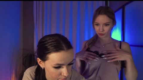 elizzza_ online show from February 8, 7:26 am