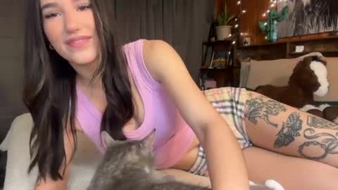 Snapshot of ella2sweet chatting on April 30, 12:22 pm Ella online show from April 30, 12:22 pm