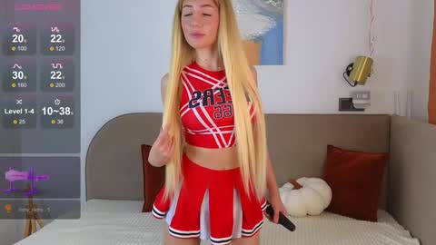 Ella online show from September 22, 1:18 am