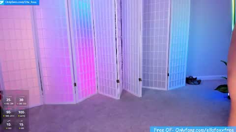 Snapshot of ella_foxx chatting on July 28, 3:35 am ella_foxx online show from July 28, 3:35 am