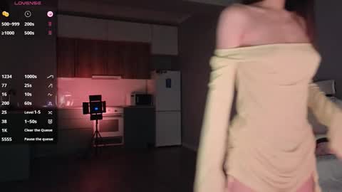 Lee online show from October 31, 2:45 am