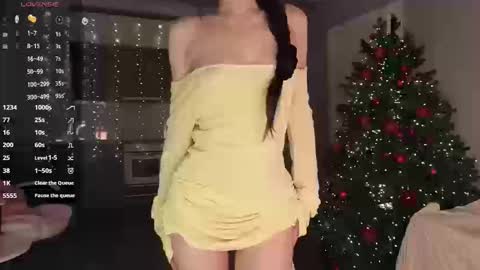 Lee online show from December 17, 2:50 am