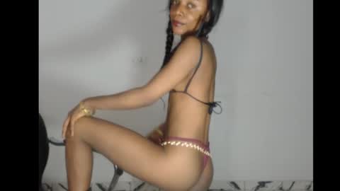 ella online show from January 13, 4:18 am