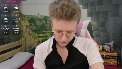 Snapshot of ellablair chatting on November 4, 4:00 am ellablair online show from November 4, 4:00 am