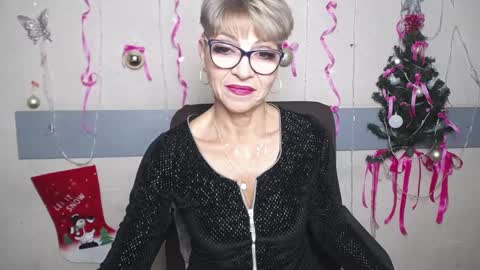Snapshot of ellabonito chatting on December 26, 6:30 am EllaBonito online show from December 26, 6:30 am