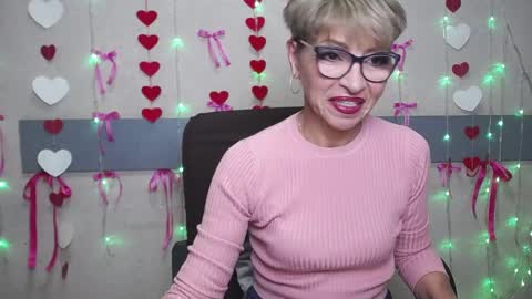 Snapshot of ellabonito chatting on February 2, 6:26 am EllaBonito online show from February 2, 6:26 am