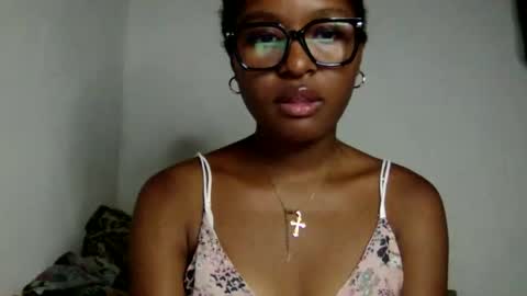 ellah245 online show from March 23, 8:46 pm