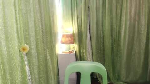 Ellah online show from February 19, 4:44 am