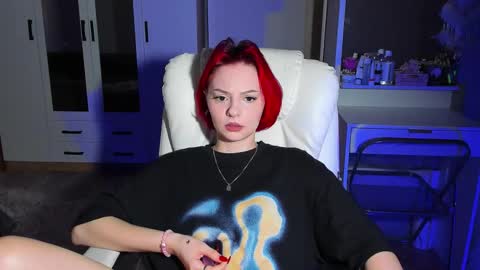 ellales online show from September 12, 9:20 am